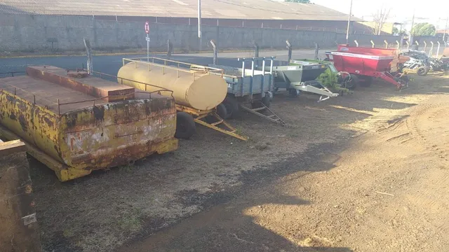 Oimasa/SP - Implementos agrícolas usados em geral 