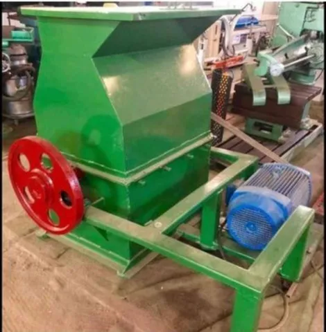 Moinho 1.000mm motor 30 cv / moinho plástico e borra facas rotativas