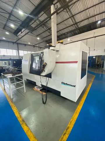 Centro de usinagem petrus 50100R