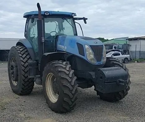 Trator NEW Holland T7240 4x4 2015.