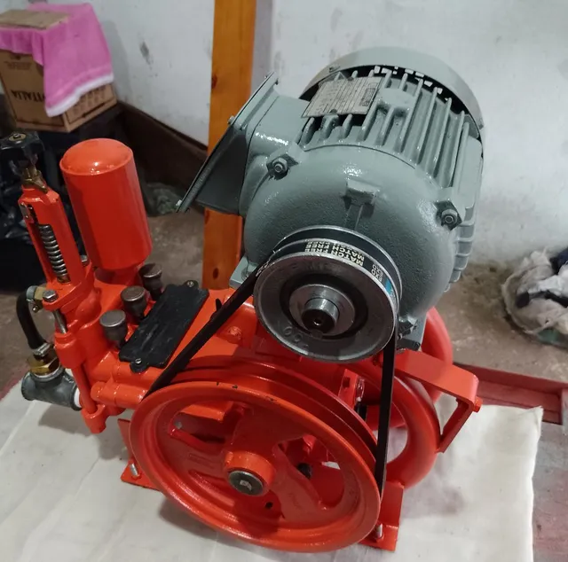 Máquina de alta pressão lave 500 valor 3 500.00 ZAP *