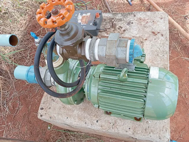 Vendo sistema de irrigação por aspersão 