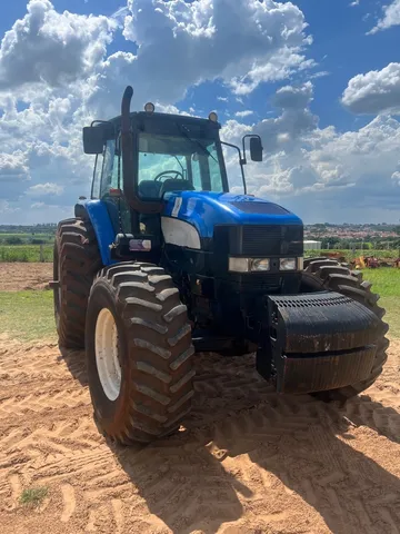 New Holland TM 7040