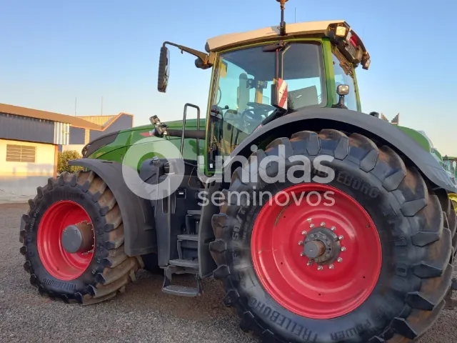 Trator de pneus FENDt vario 1050 517CV