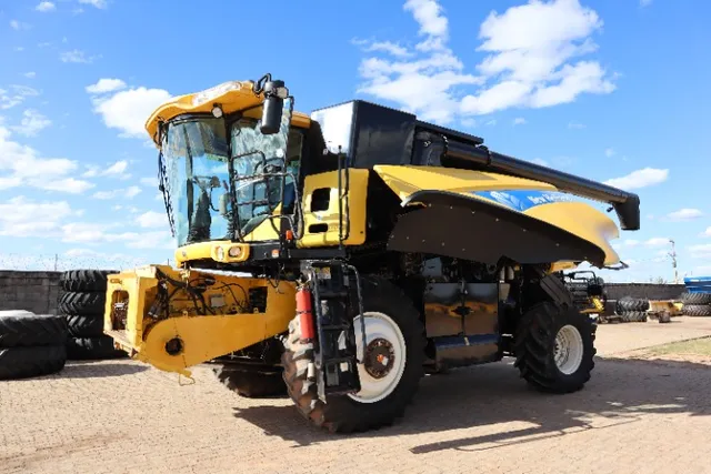 Colheitadeira | New Holland | CR 9060