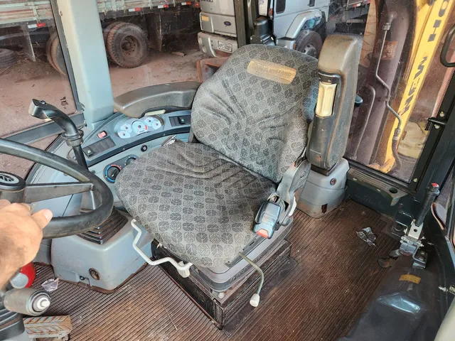 New holland b95b 2018