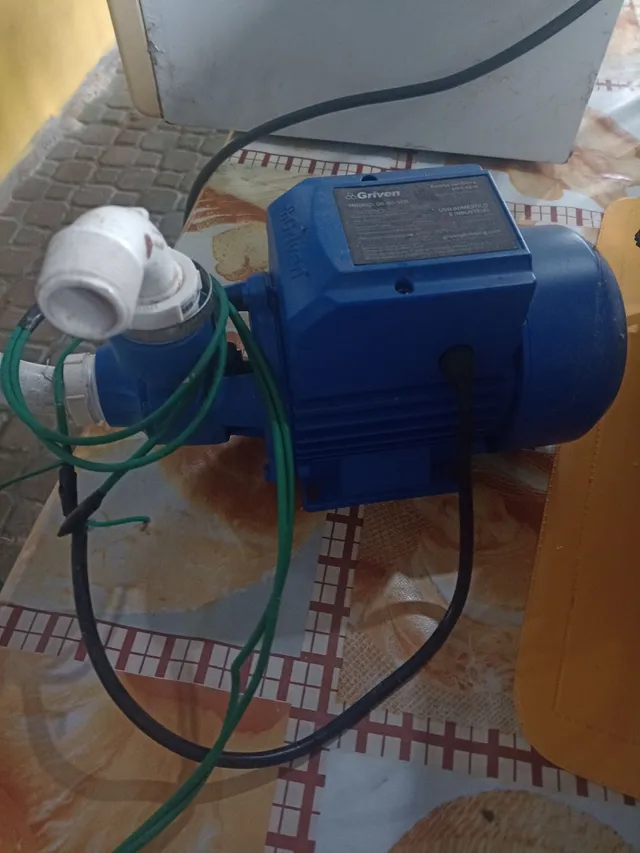 Bomba periférica para água 
