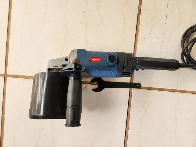 Lixadeira Politriz para escovar e polir inox e metais