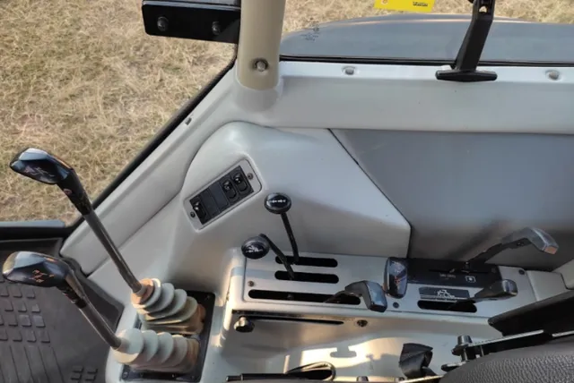 Trator Valtra BM125 2017
