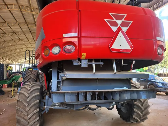 Colhedeira | Massey Ferguson | 9895