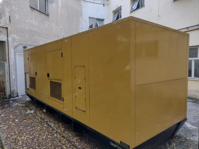GERADOR DE ENERGIA 750 KVA/ ANO 2013/ HRS DE USO 163