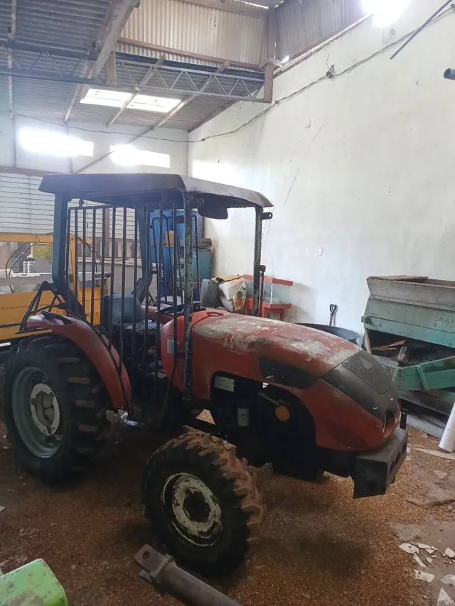 Vende- se Trator Agrale