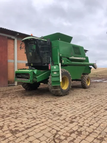 Colheitadeira John Deere 1550