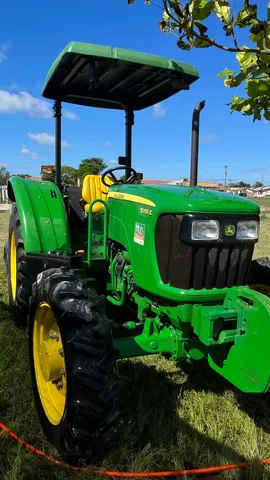John Deere 5055e 