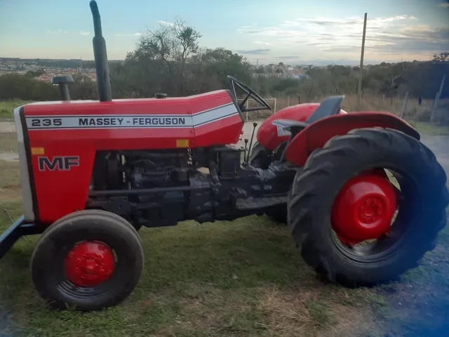 Trator Massey Fergusson