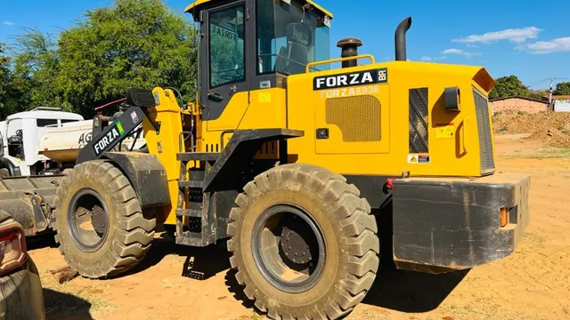 Pá Carregadeira Forza 936, ano 2022