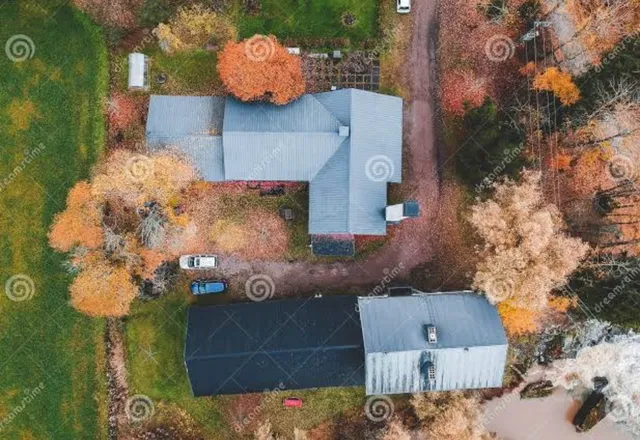 IMAGENS COM DRONE / OPERADOR DE DRONE