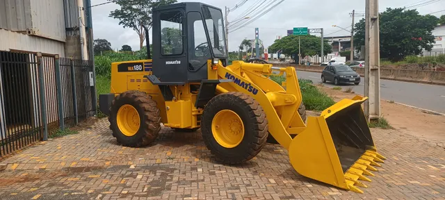 KOMATSU WA180
