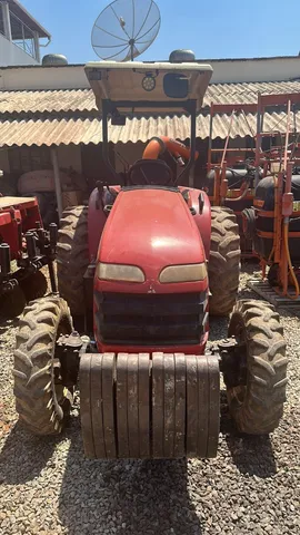 Trator Yanmar | 1175.4 | 2012