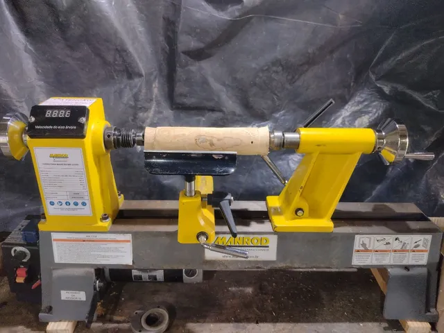 Torno para madeira manrod 