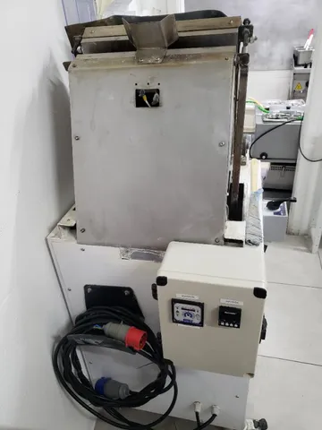 Máquina de tortilhas e pizza