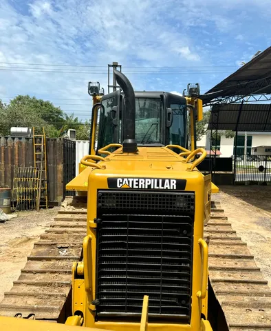 Trator Caterpillar D6N
