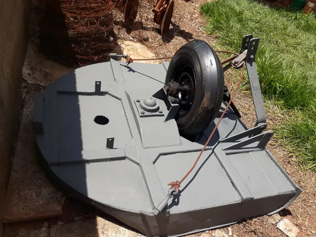 Rocadeira para trator 