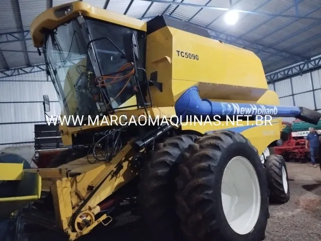 TC 5090 Ano 2010 Filipada com 4.300 hrs motor, Peneira fixa, 25 Pés, A Vista, Sem troca.