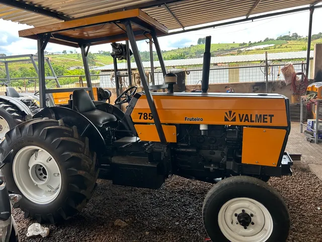 Trator valmet 785 cafeeiro