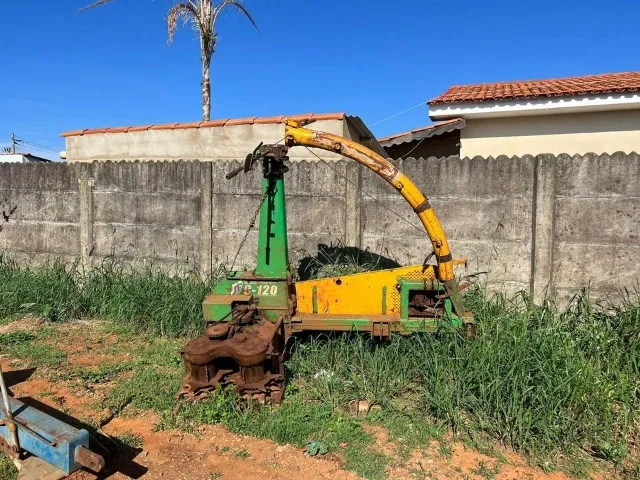 Ensiladeira C 120