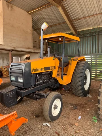 Trator Valmete 880