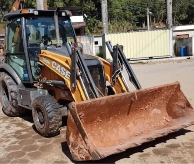 Retroescavadeira case 580N 2020
