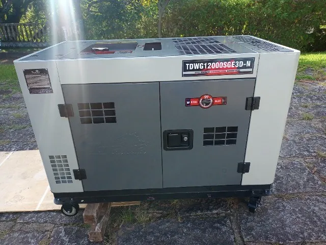 Grupo Gerador Toyama 12 KVA ( pronta entrega) últimas 48h desse preço trifásico 220/110V.