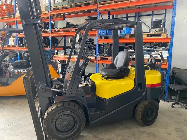 Empilhadeira a Combustão 3,0 Ton 