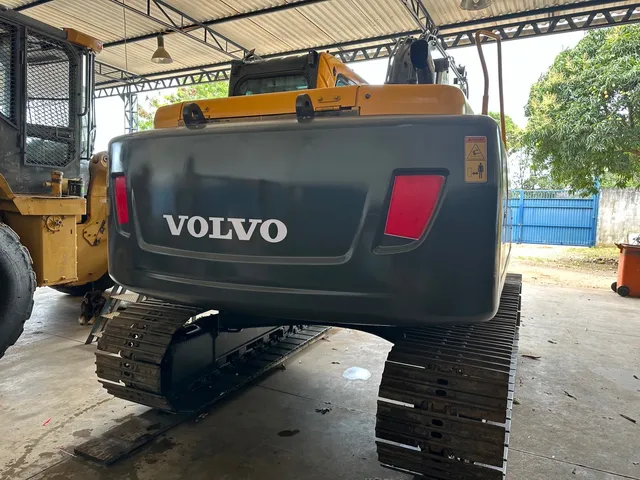 Escavadeira volvo EC140BLc