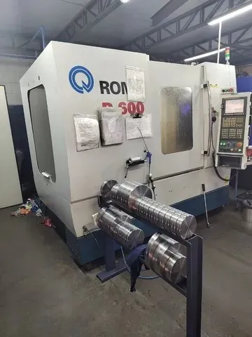 Centro de Usinagem CNC Romi D600 - Ano 2009 - 7500 RPM