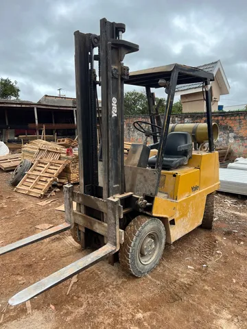 Empilhadeira Yale 2.5T