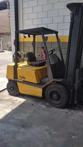 EMPILHADEIRAS SEMI NOVAS