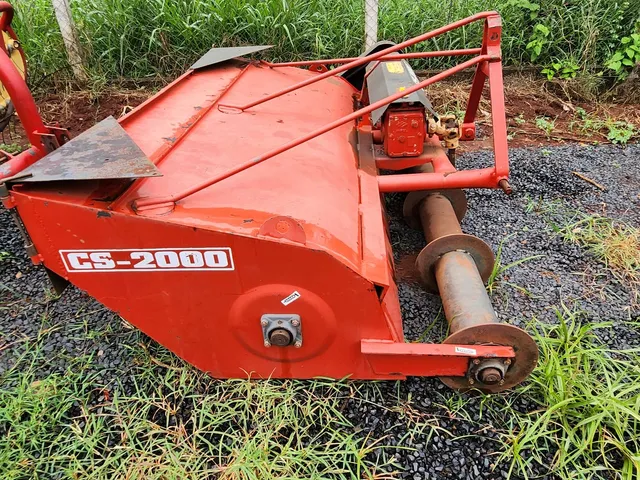 Batedor condicionador de feno Stabra