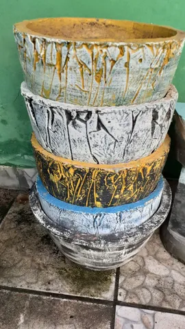 Vasos de Cimento 3D Pintados Acompanha 1 Coluna e Terra Adubada