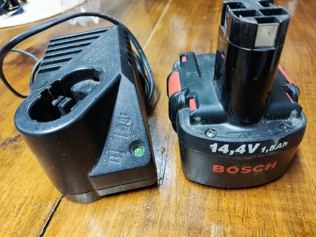 Carregados e bateria Bosch 14.4v