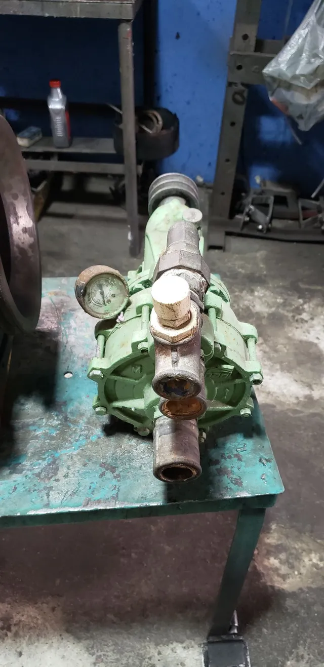 Bomba da água 2 estágio 