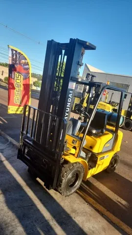 Empilhadeira Hyundai modelo 25L
