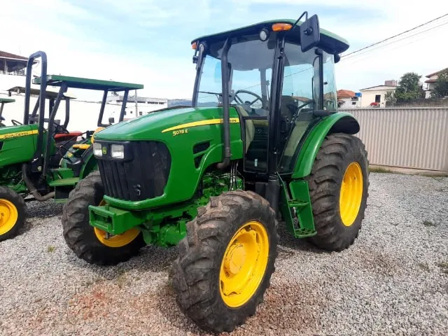 Trator John Deere | 5078E Cabinado | 2018