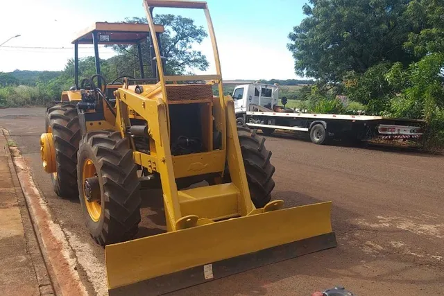 Trator Valmet 148