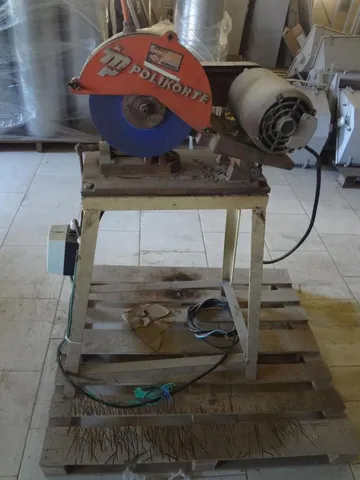 Máquina Polikorte MIP-12S 2011