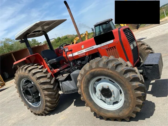Trator Massey Ferguson 4x4 com grade