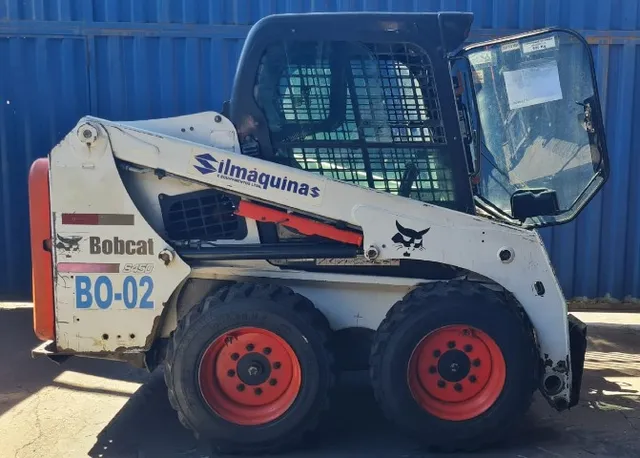 Minicarregadeira Bobcat S450 Ano 2019 2.705hs C/ Ar Cond.