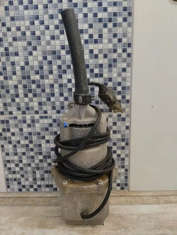 Bomba d. Água sub mersa