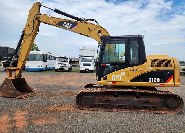 Escavadeira Caterpillar 312 10/10 - Entrada 8.000,00